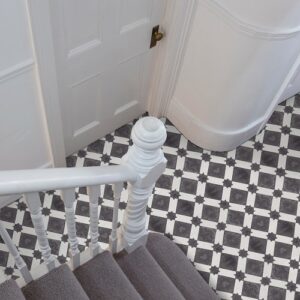 Quadrostyle RIAD IN BLACK Vinyl Stickers